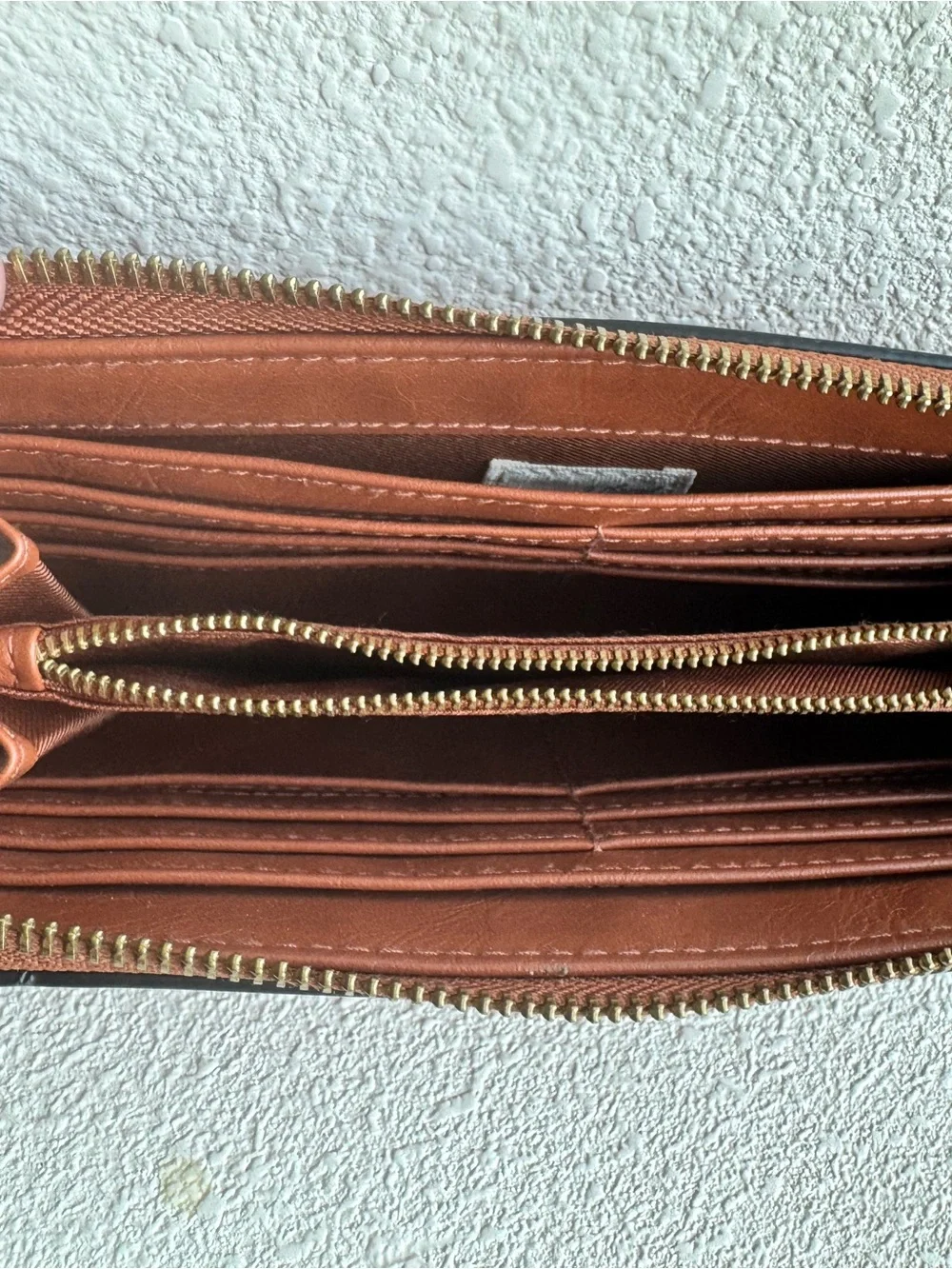 Universal Thread (Target) Brown Leather zip around wallet